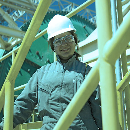 Mujer aprende mineria 1