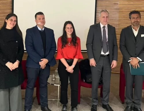 Carlos Urenda participa en seminario sobre permisos y gestión hídrica