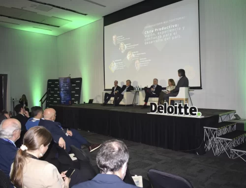 Carlos Urenda, gerente general del CM, participó en encuentro multisectorial “El Salmón: Potencia Económica de Chile”